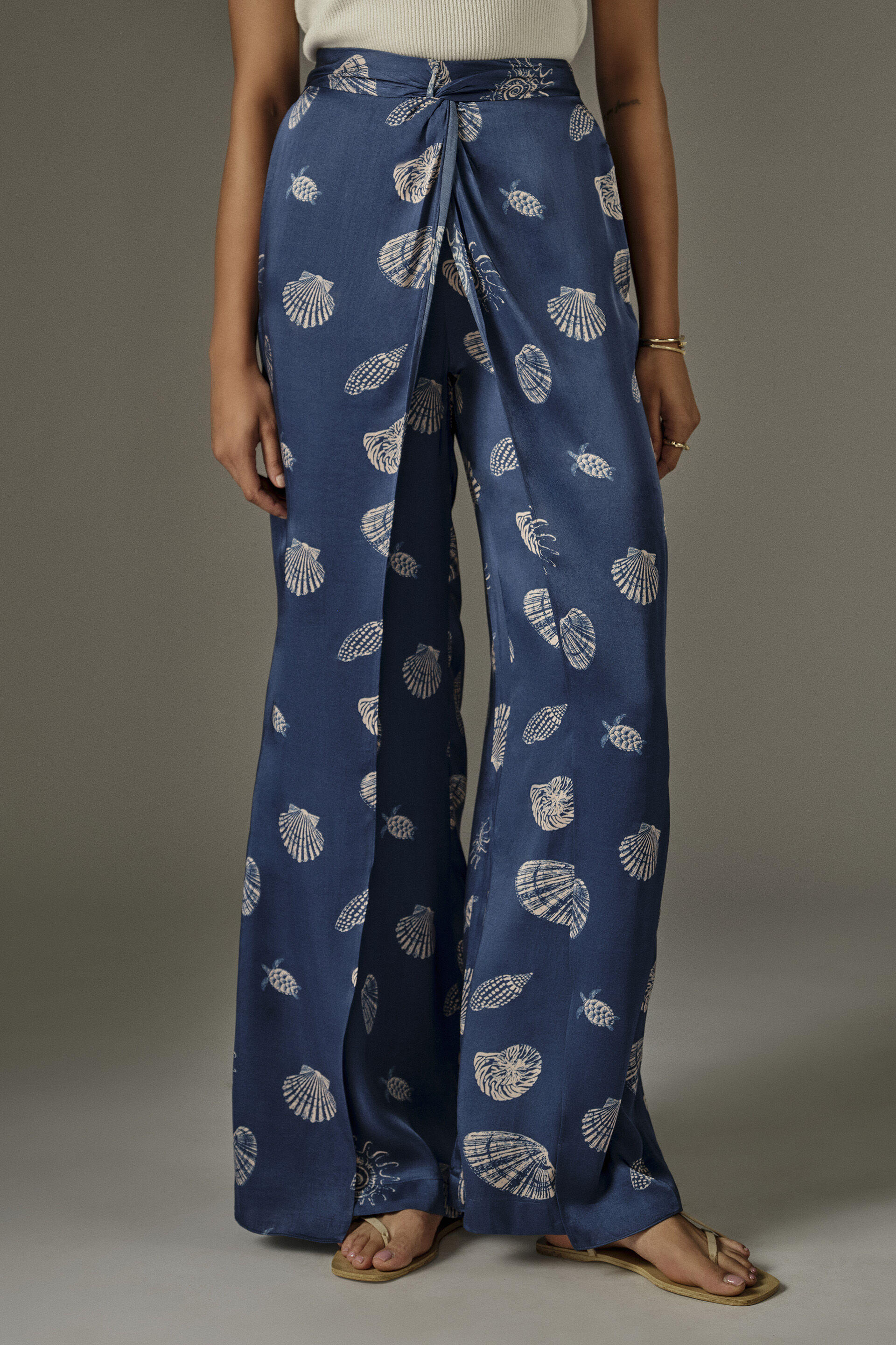 Overlap Shell Print Modal Pants - Navy